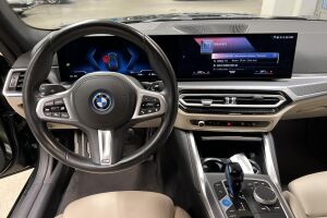 BMW i4 esikatselu 10