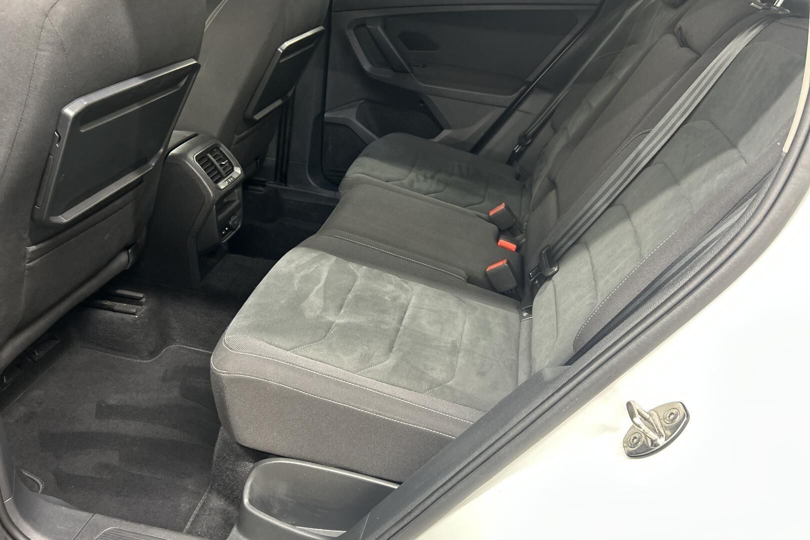 Volkswagen Tiguan iso kuva 10