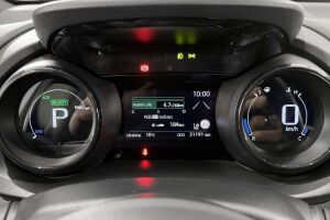 Toyota Yaris esikatselu 13