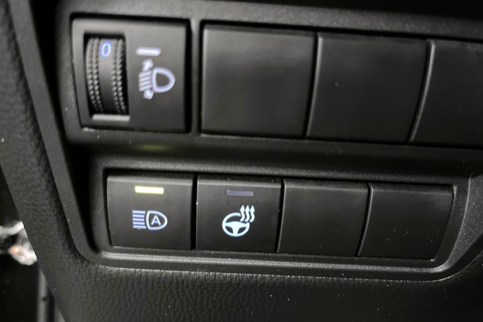 Toyota Yaris iso kuva 15