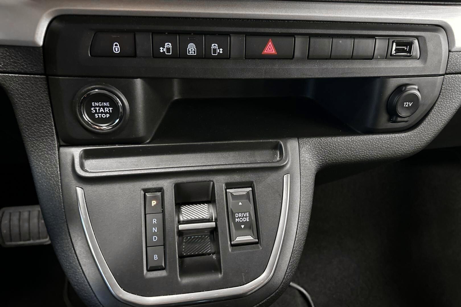 Toyota Proace Verso EV iso kuva 15