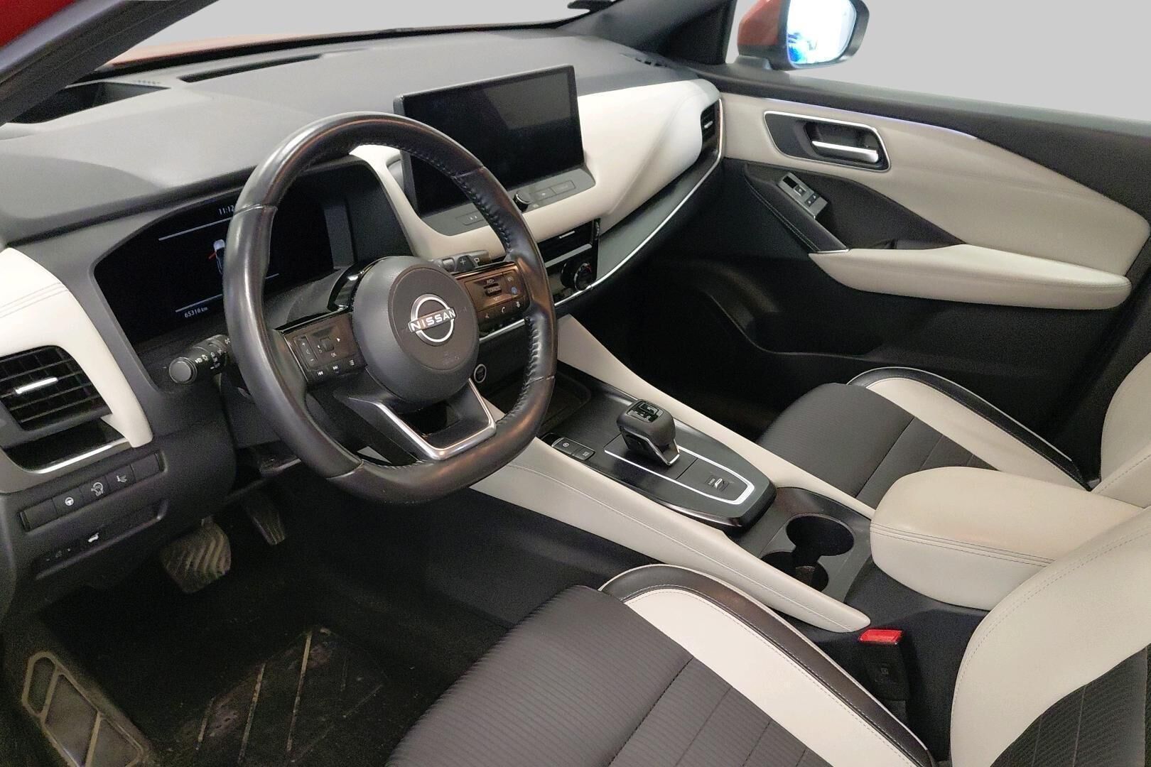 Nissan Qashqai iso kuva 1