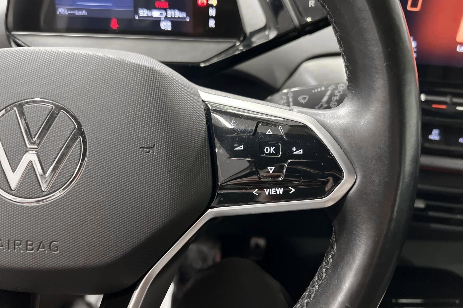 Volkswagen ID.4 iso kuva 17