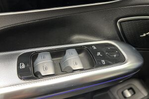 Mercedes-Benz EQE esikatselu 35