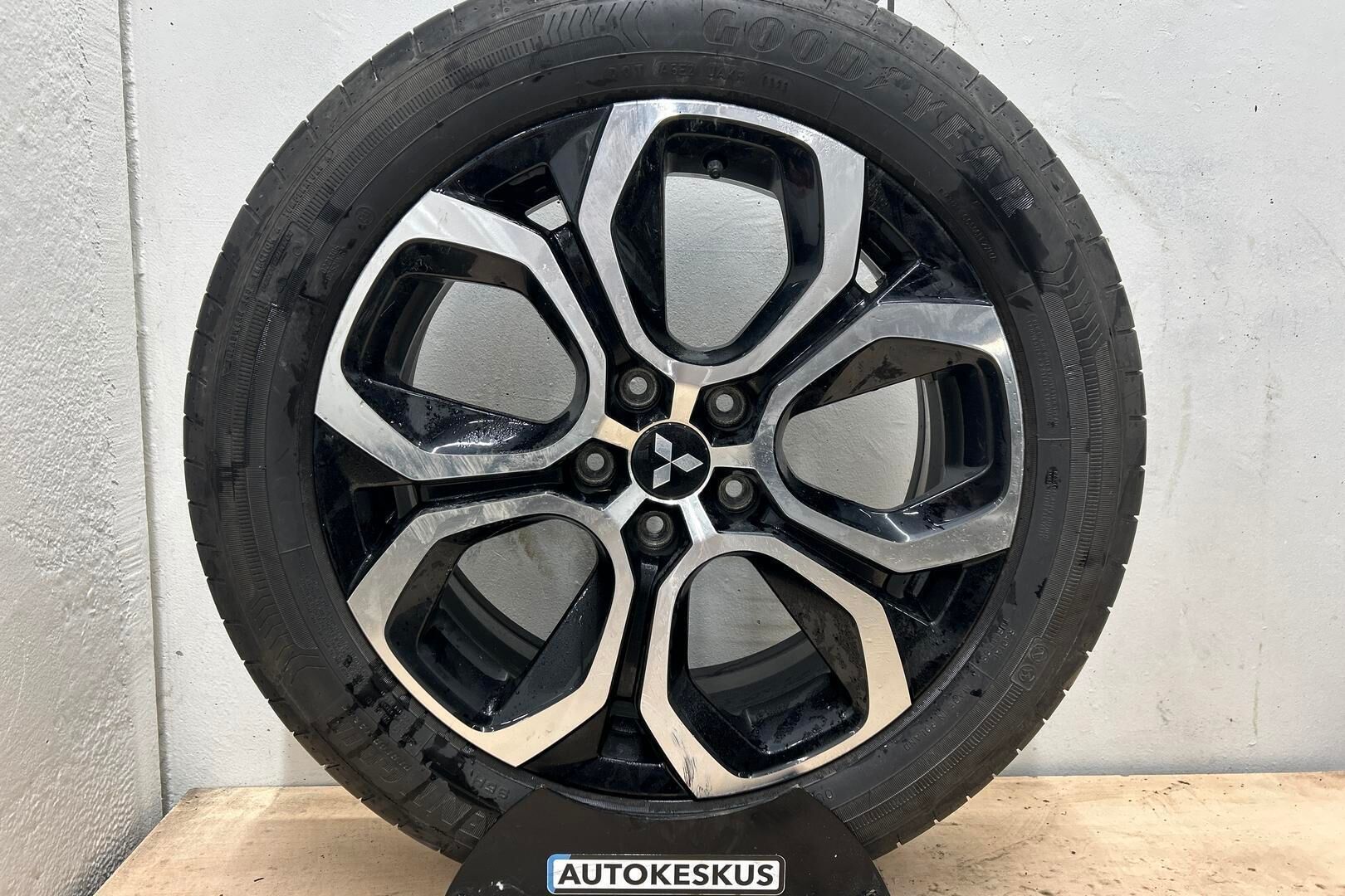 Mitsubishi ASX iso kuva 13