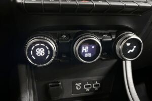 Mitsubishi ASX esikatselu 16