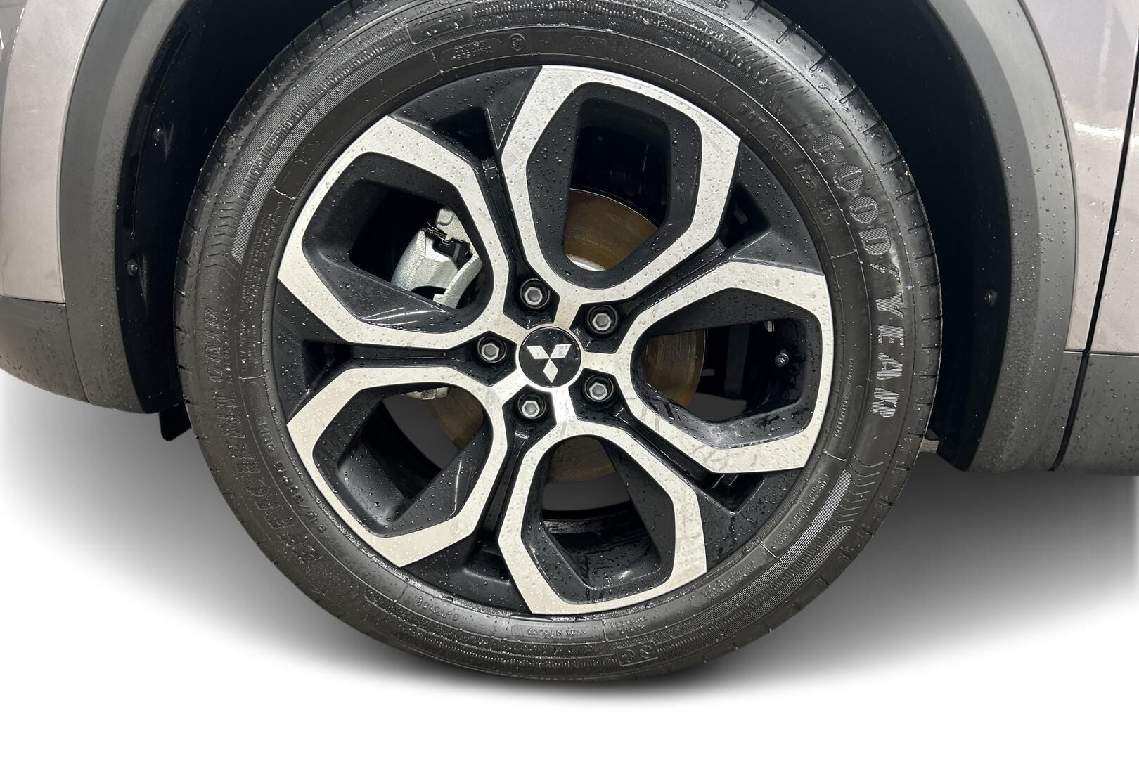 Mitsubishi ASX iso kuva 13