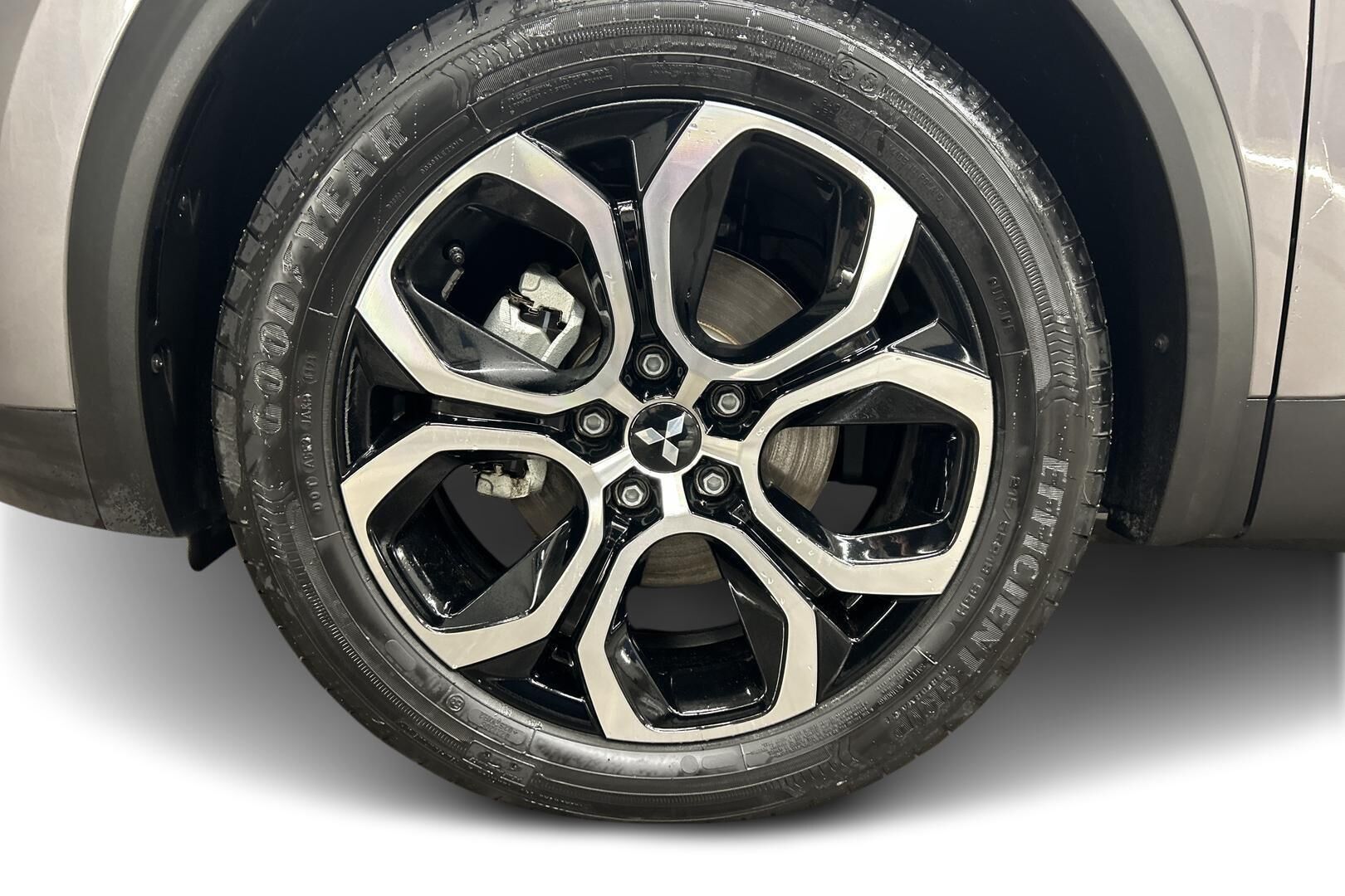 Mitsubishi ASX iso kuva 12