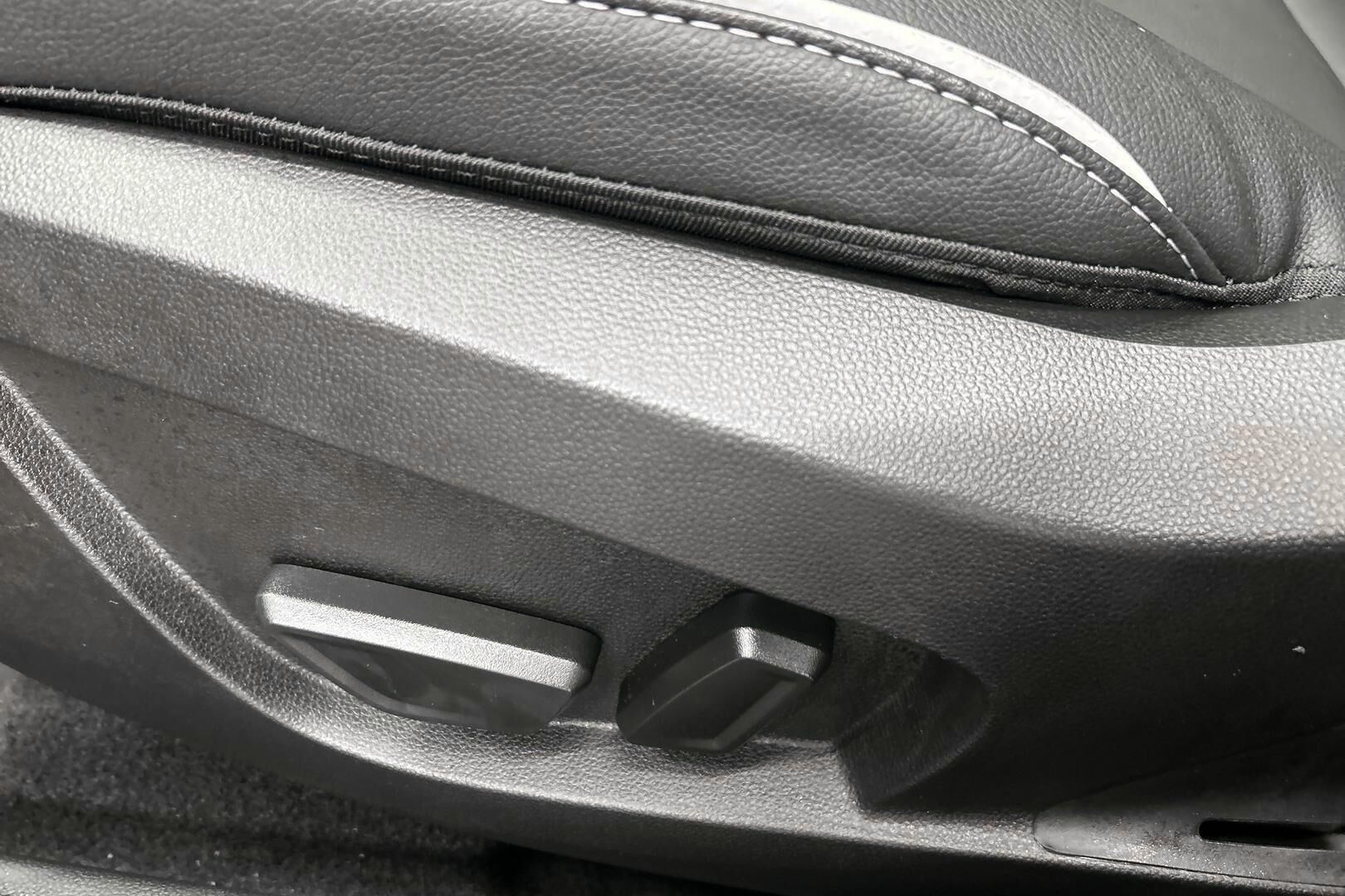 Mitsubishi ASX iso kuva 15