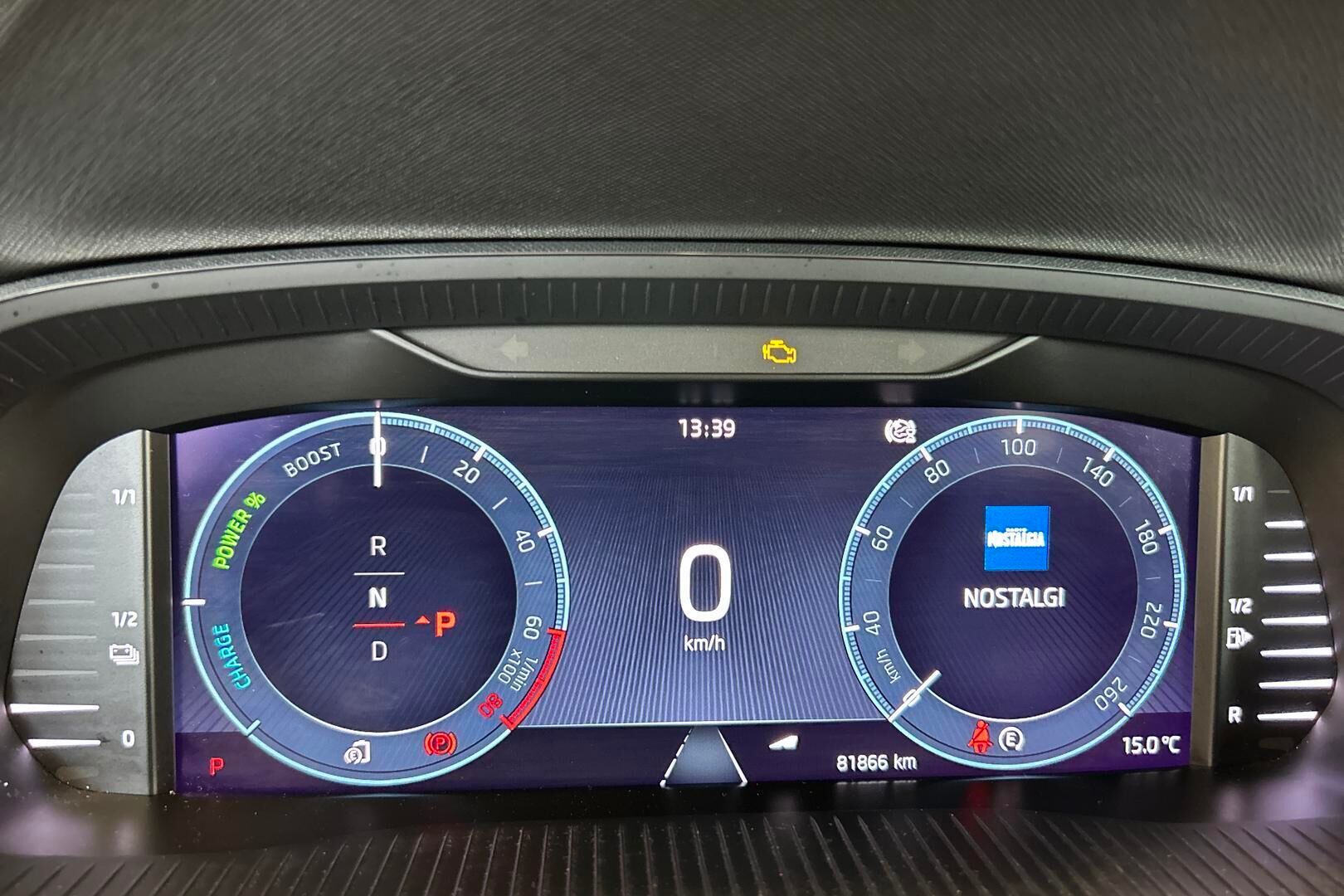 Skoda Octavia iso kuva 8