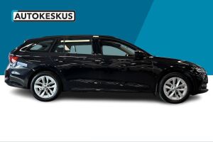 Skoda Octavia esikatselu 1