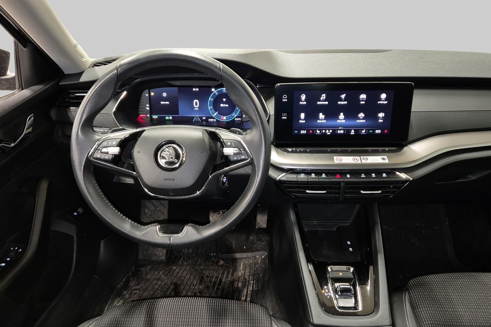 Skoda Octavia iso kuva 2