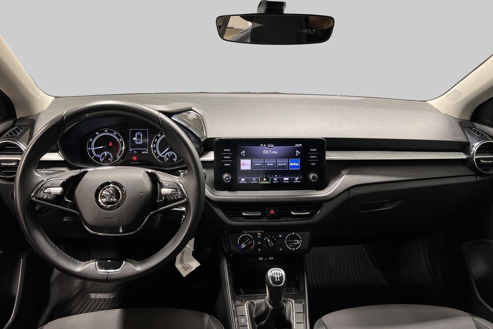 Skoda Fabia iso kuva 11