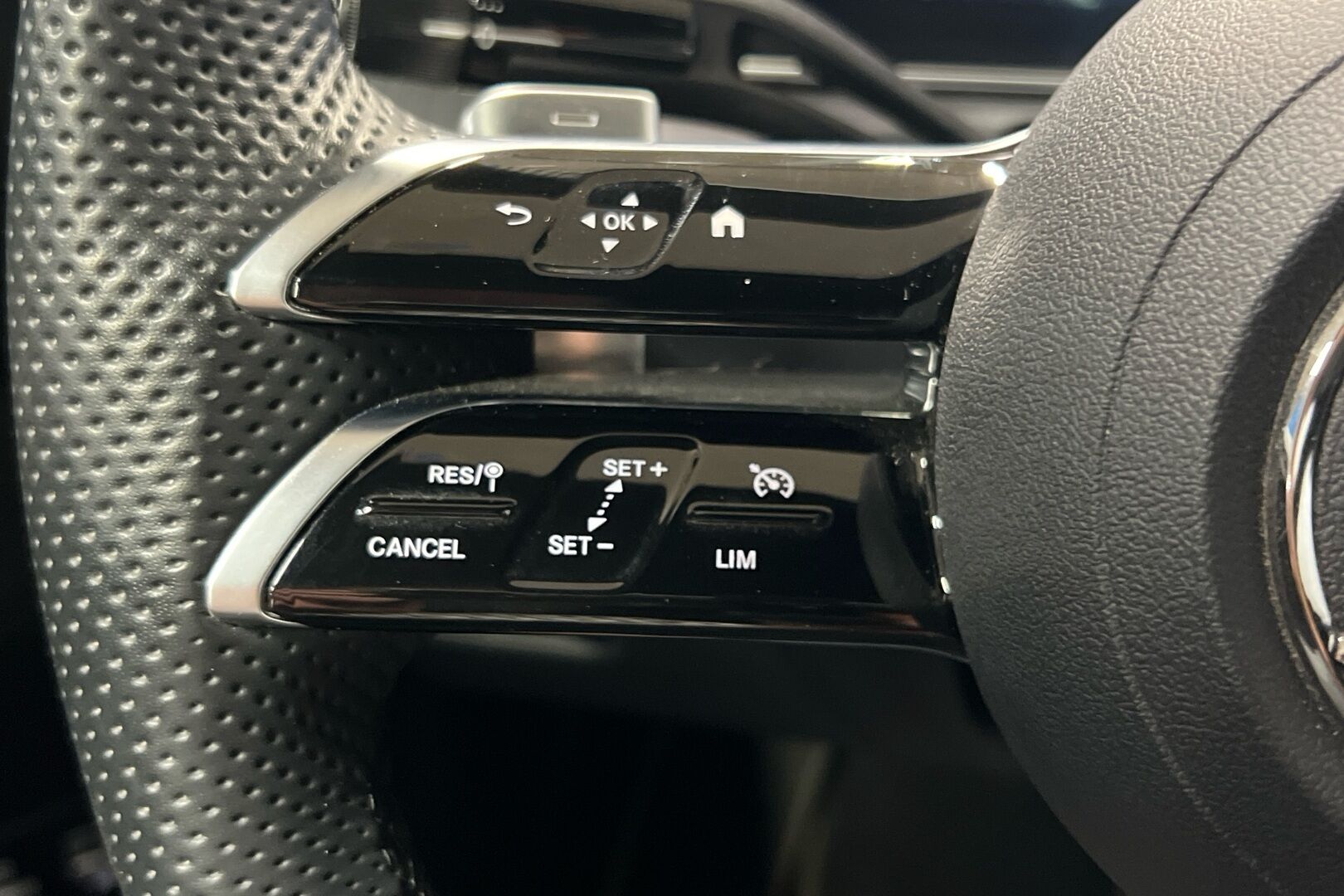 Mercedes-Benz C iso kuva 16
