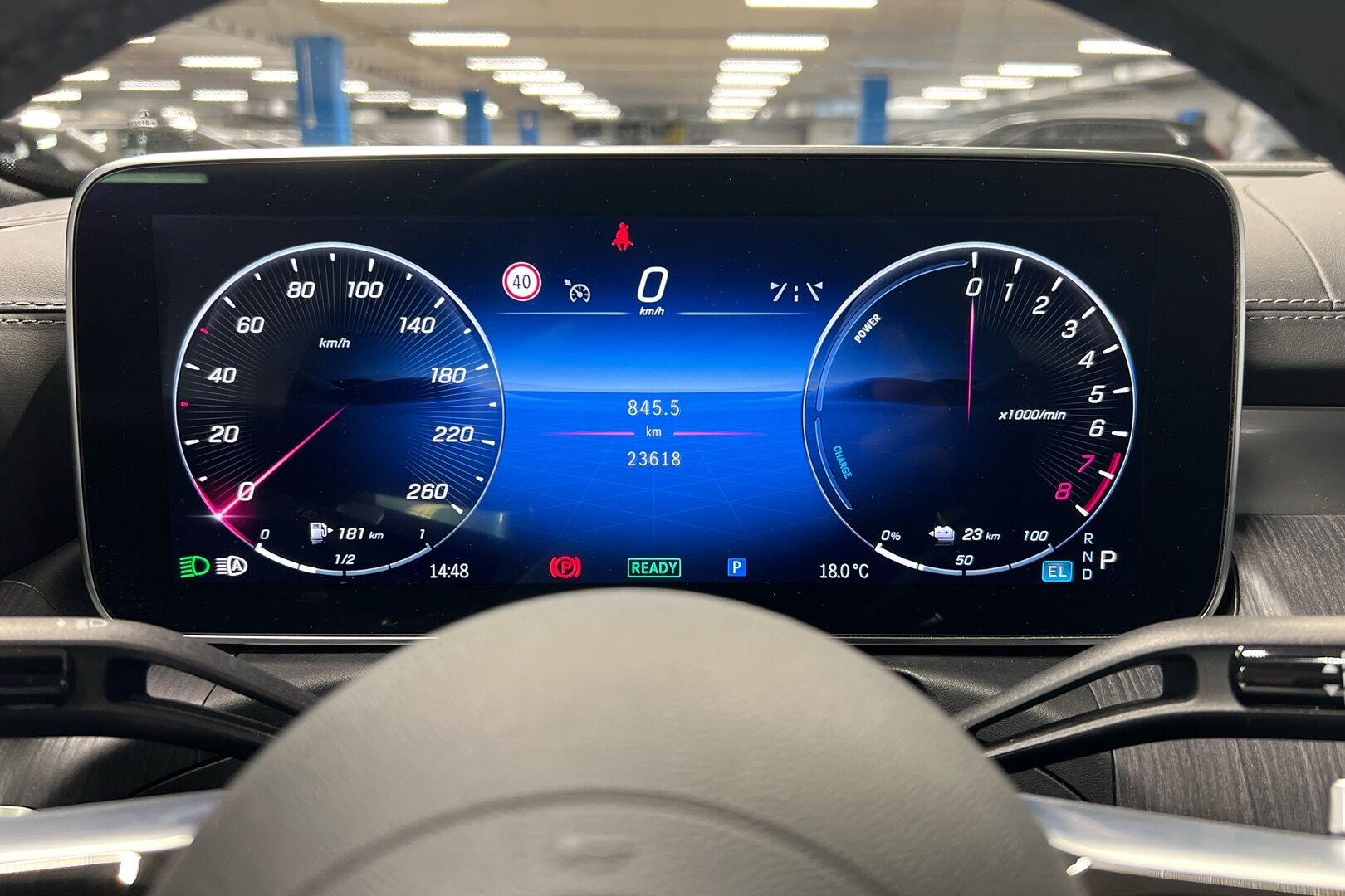 Mercedes-Benz C iso kuva 18