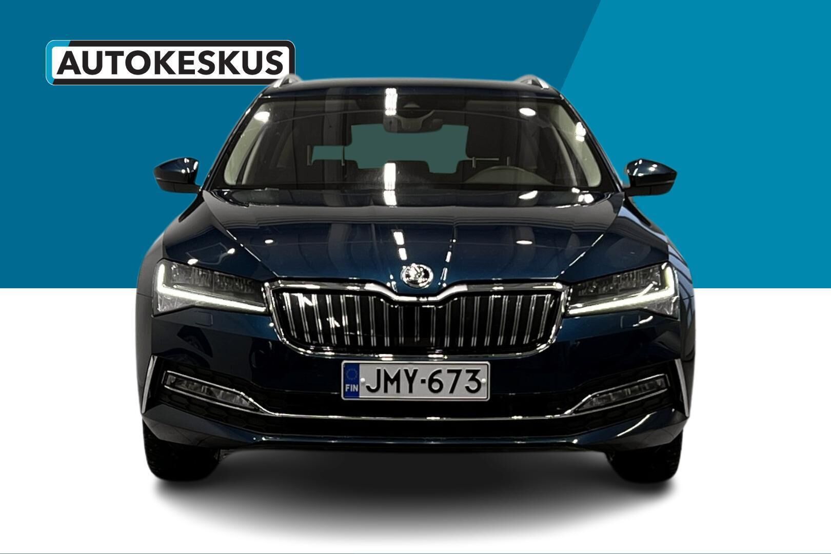 Skoda Superb iso kuva 1