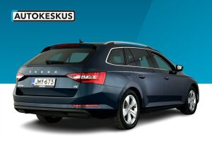 Skoda Superb esikatselu 18