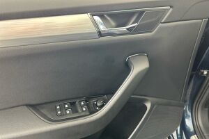 Skoda Superb esikatselu 23