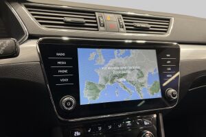 Skoda Superb esikatselu 14