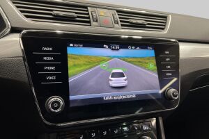 Skoda Superb esikatselu 17