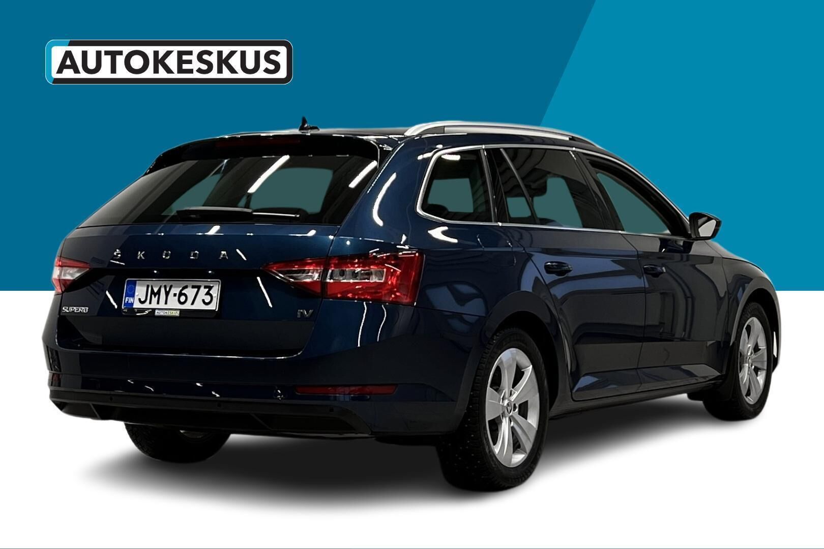 Skoda Superb iso kuva 4