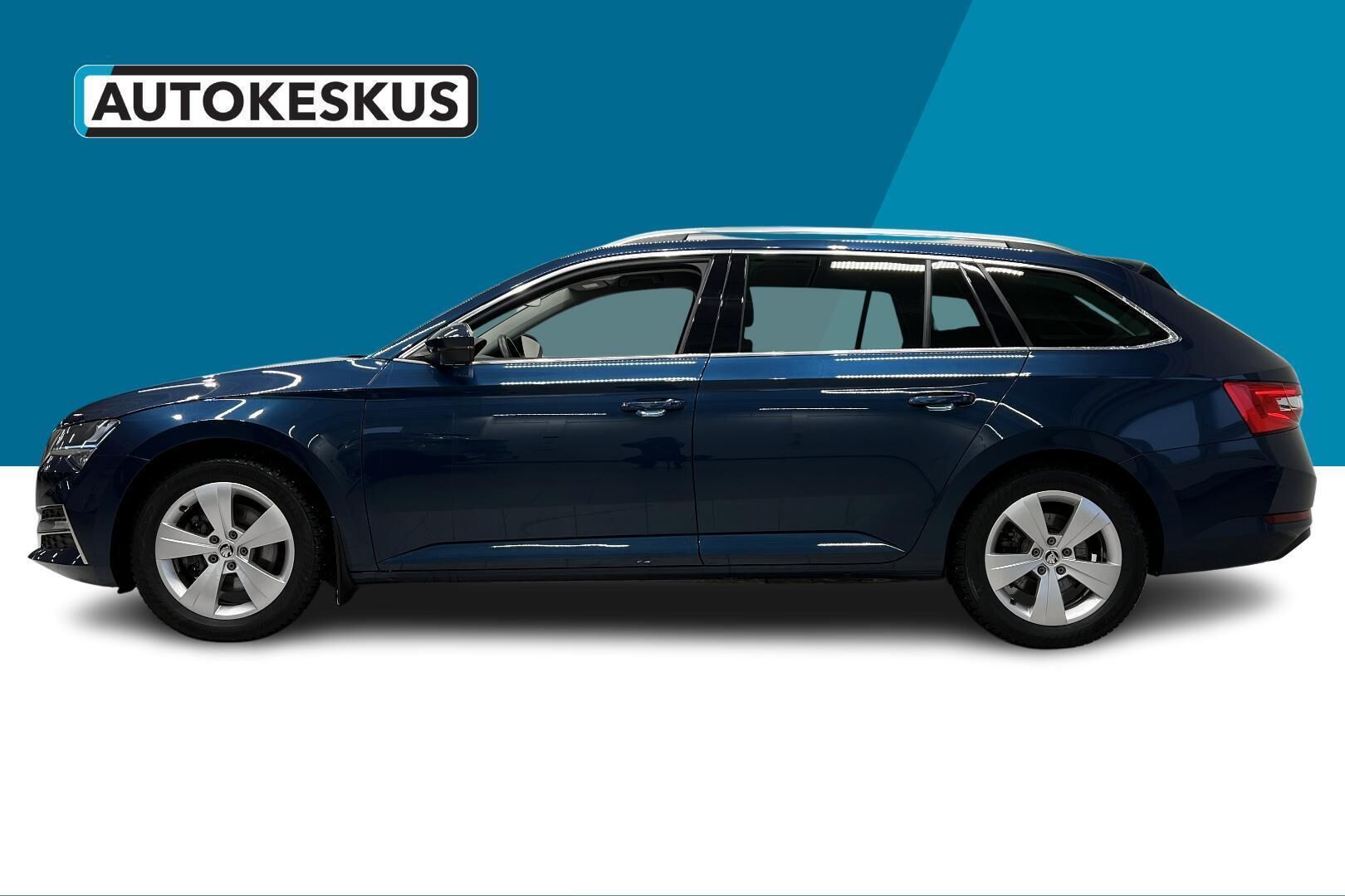 Skoda Superb iso kuva 7