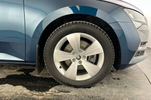 Skoda Superb esikatselu 20