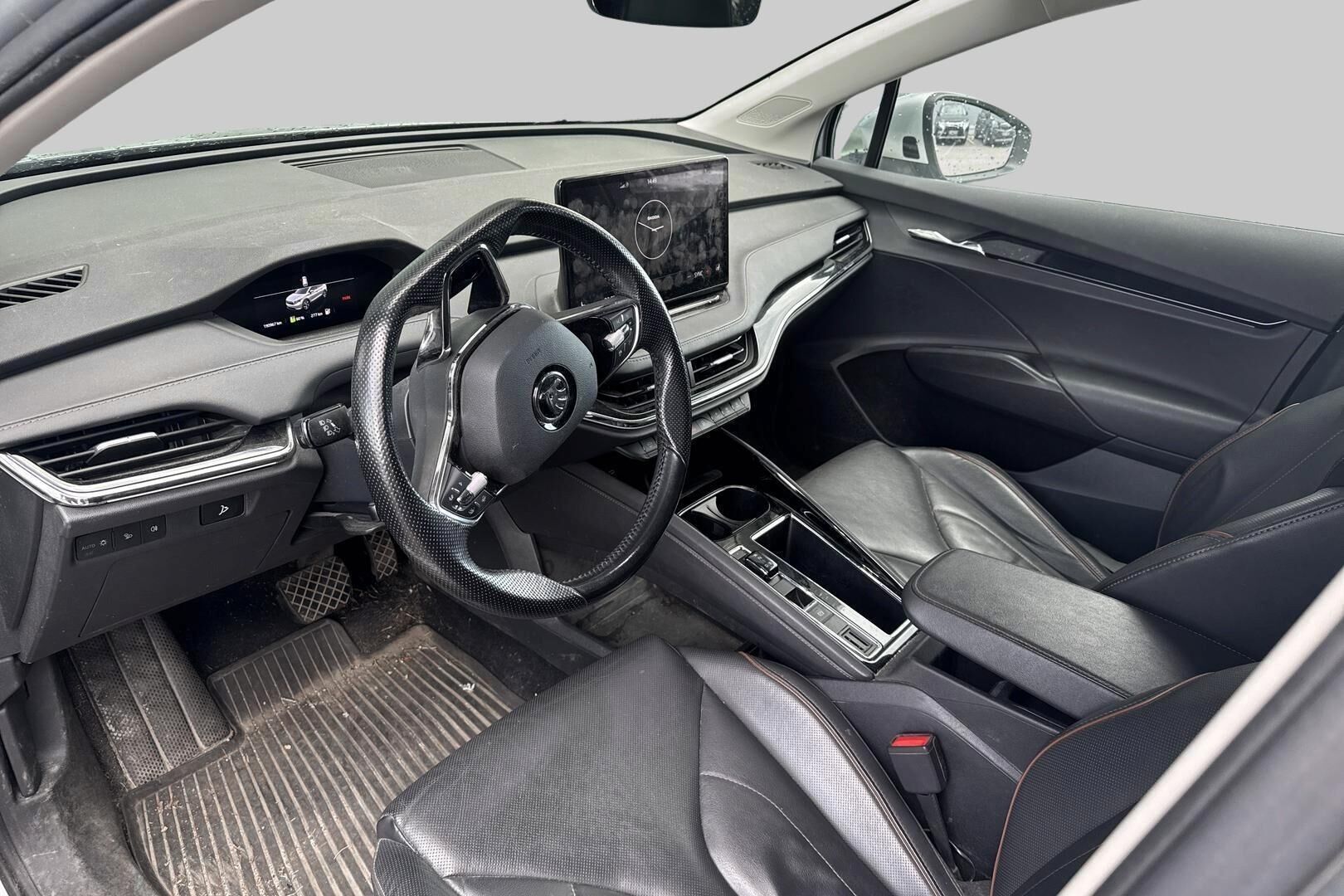 Skoda Enyaq iso kuva 2