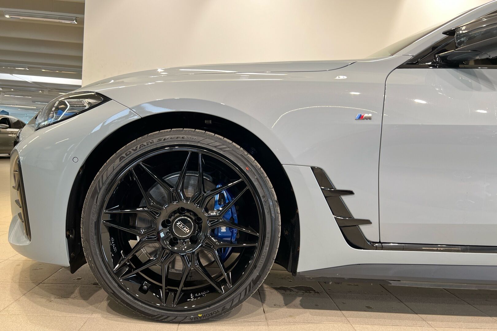BMW I4 M50 iso kuva 10