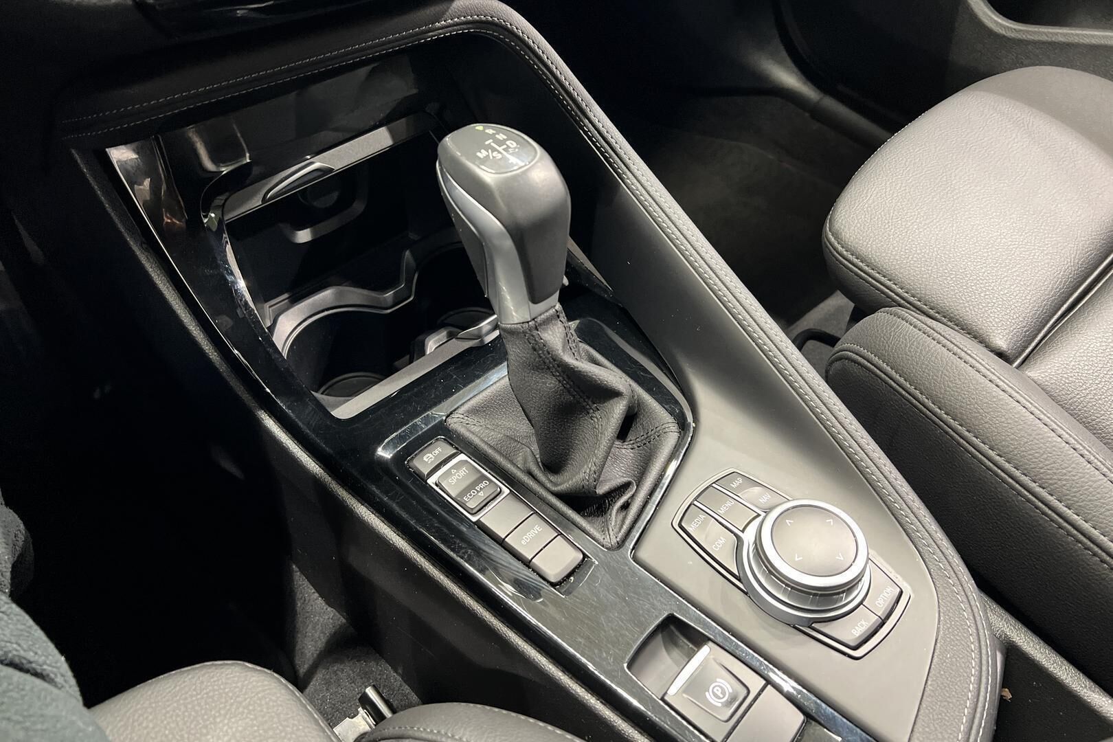BMW X1 iso kuva 19