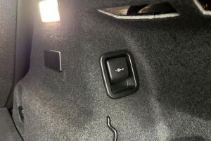 BMW X1 esikatselu 32