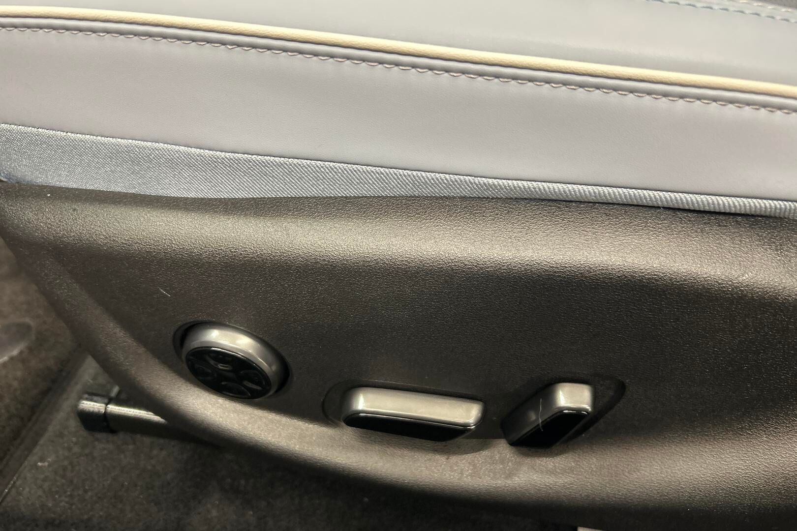BYD Seal iso kuva 15