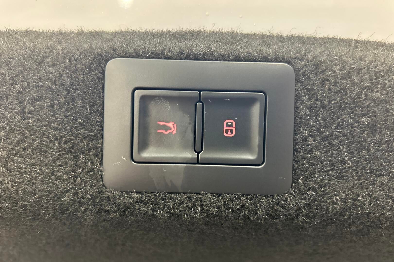BYD Seal iso kuva 25