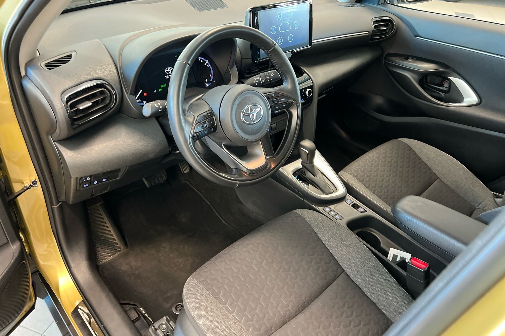 Toyota Yaris Cross iso kuva 7