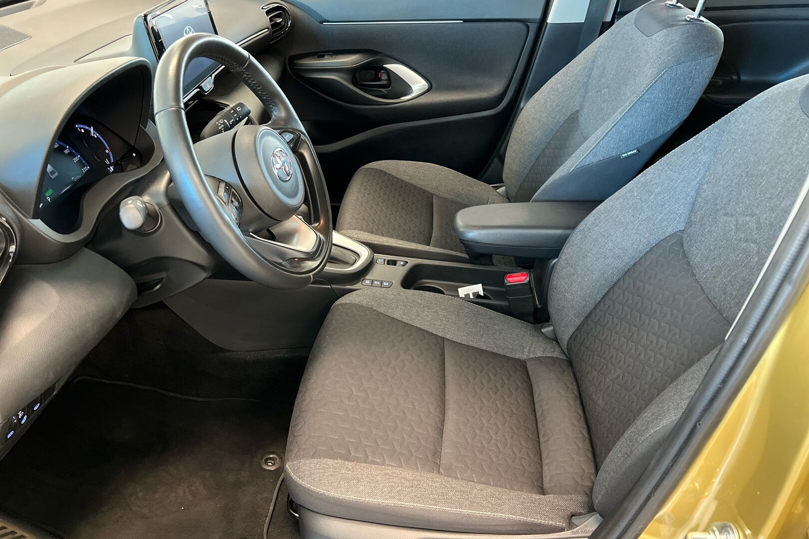 Toyota Yaris Cross iso kuva 8