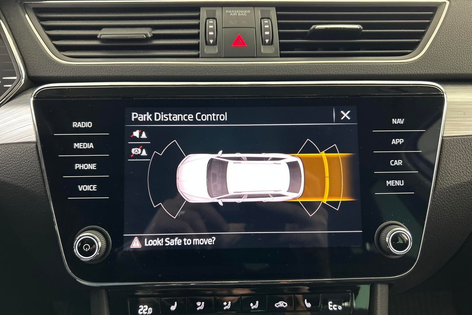 Skoda Superb iso kuva 23