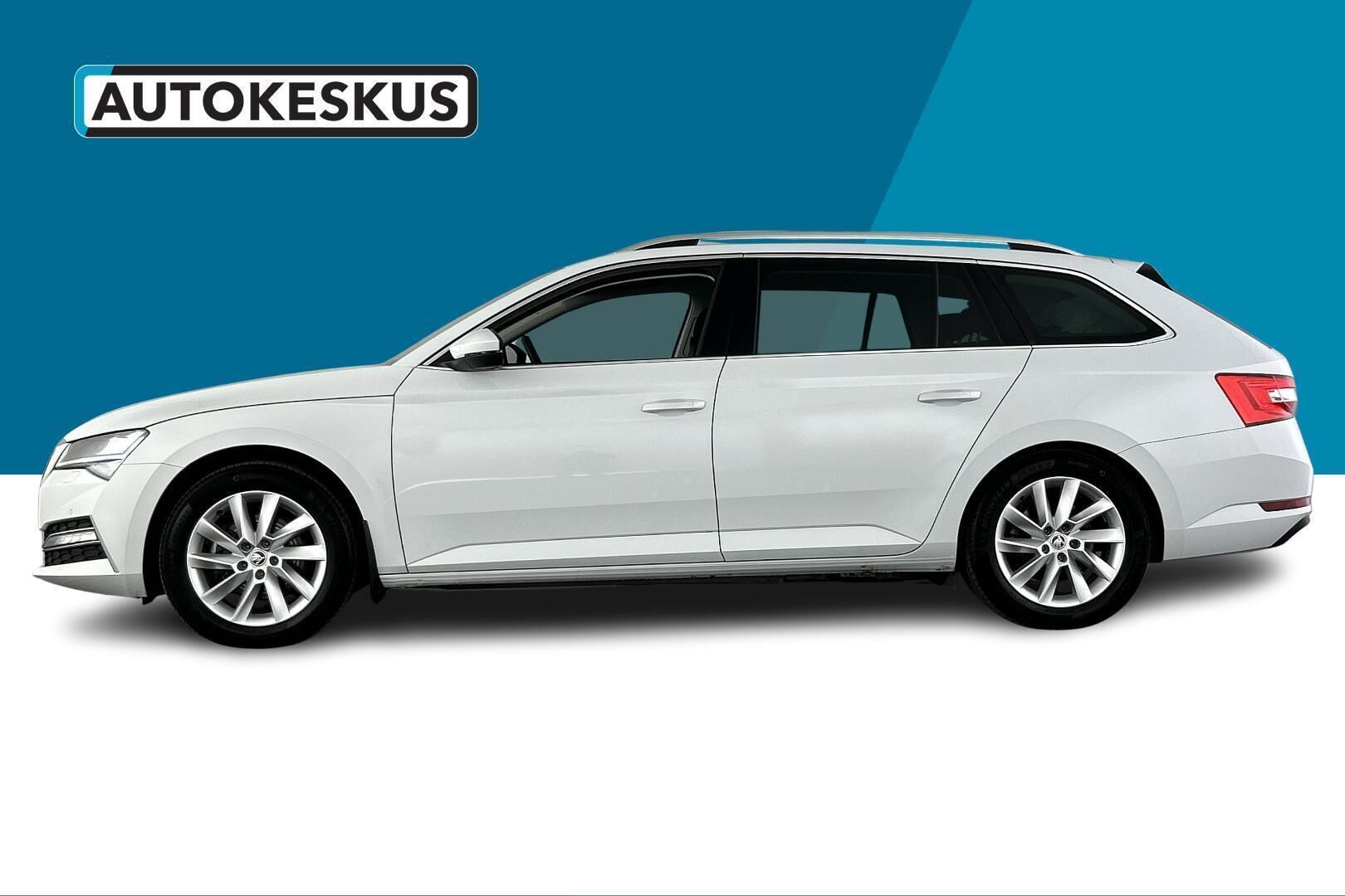 Skoda Superb iso kuva 7