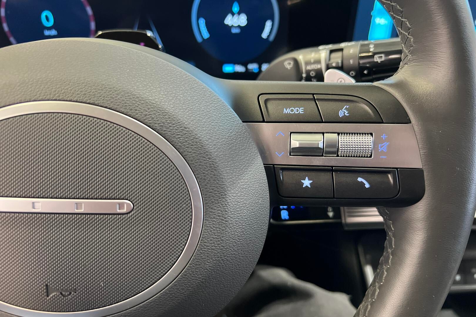 Hyundai KONA Electric iso kuva 21