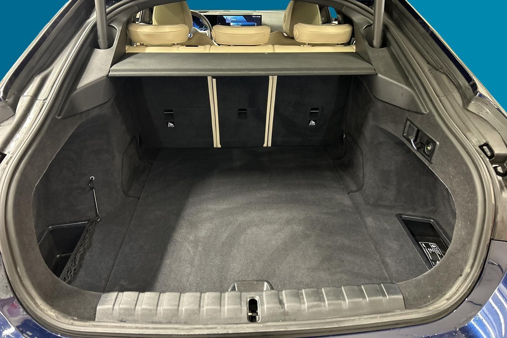 BMW I4 M50 iso kuva 10