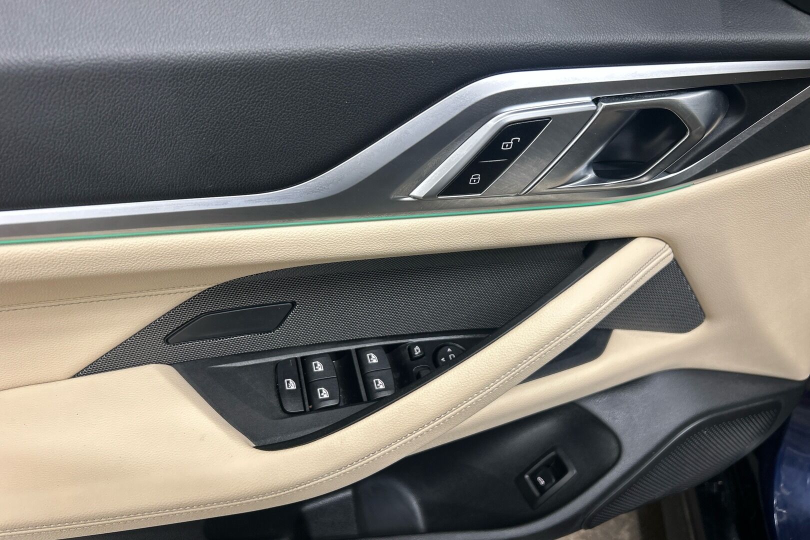BMW I4 M50 iso kuva 7