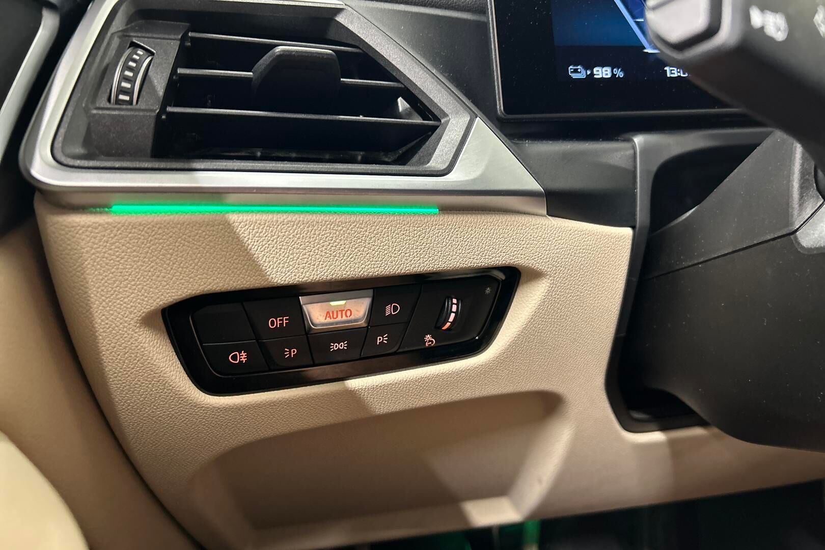 BMW I4 M50 iso kuva 19