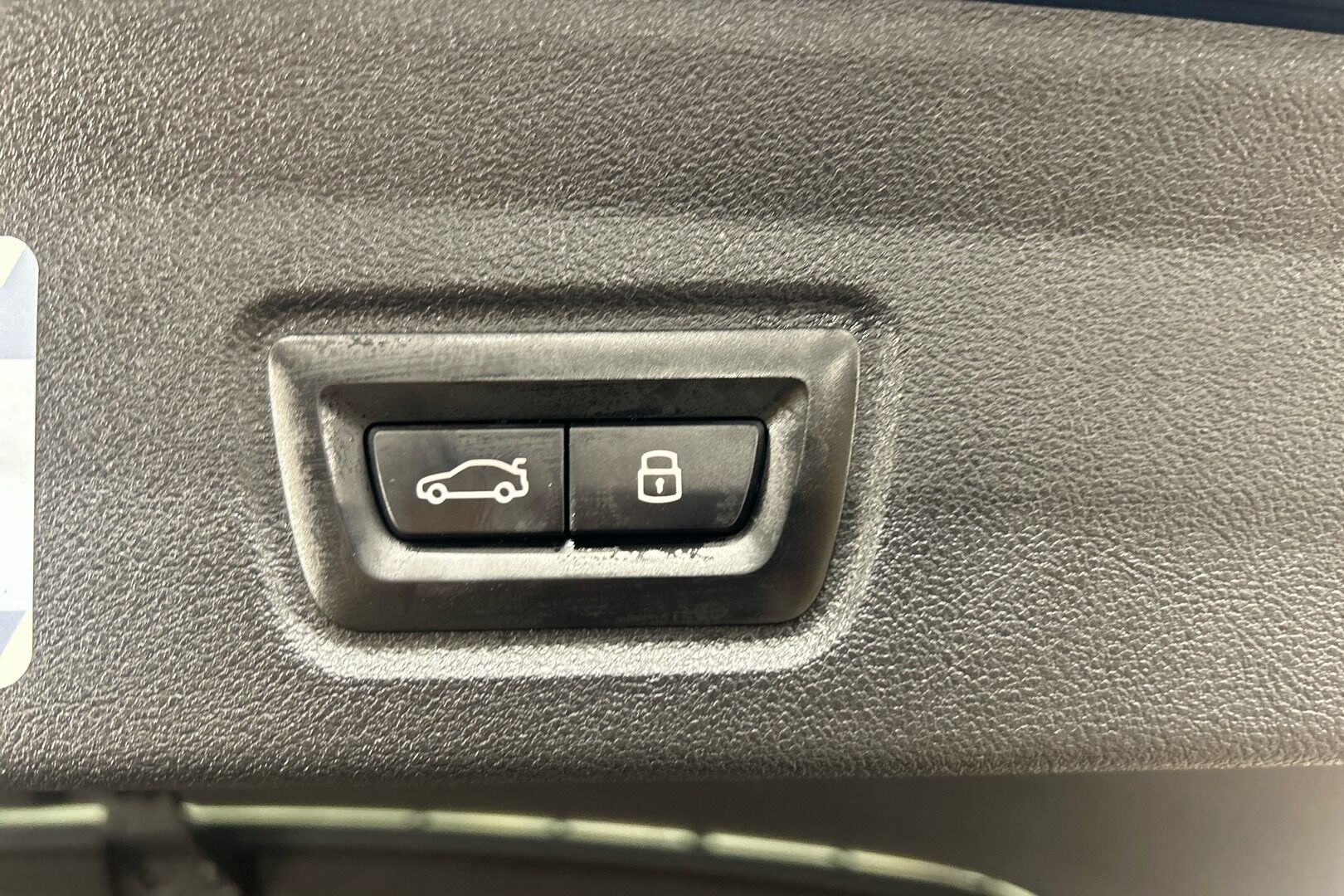 BMW I4 M50 iso kuva 16