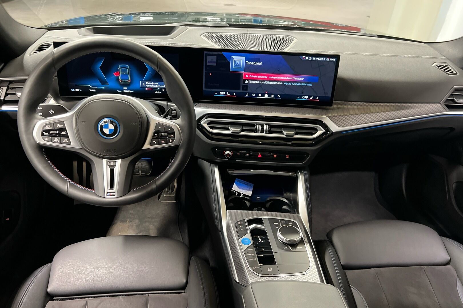 BMW i4 iso kuva 6