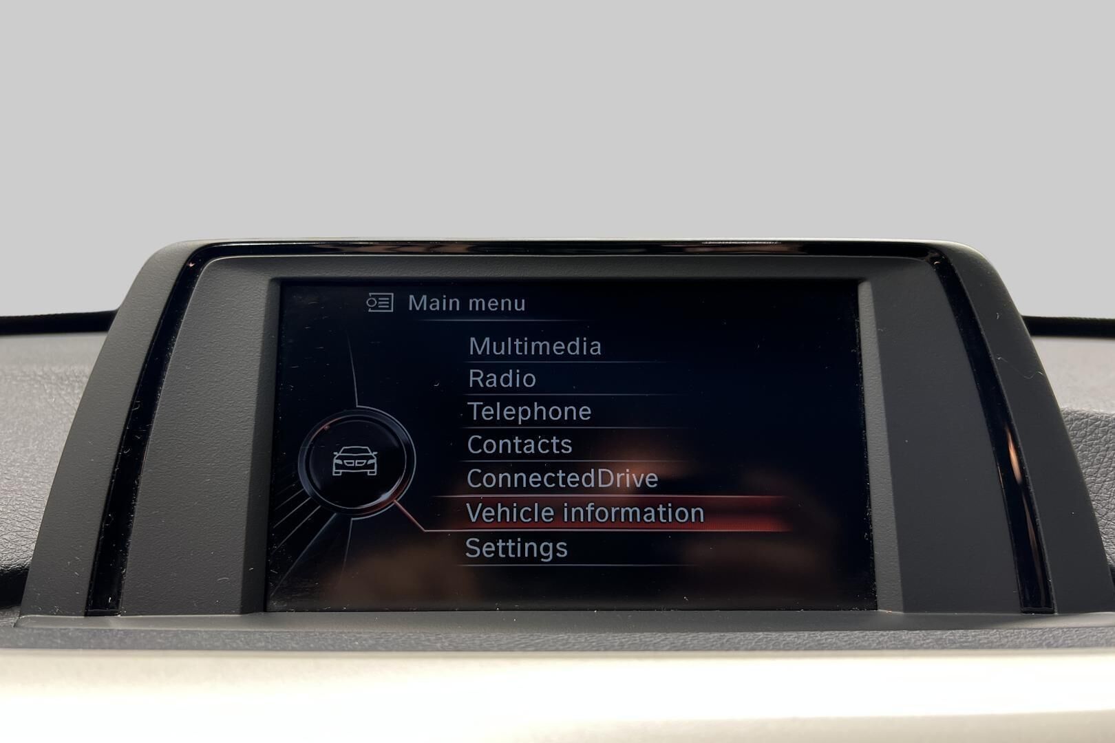 BMW 3-sarja iso kuva 15
