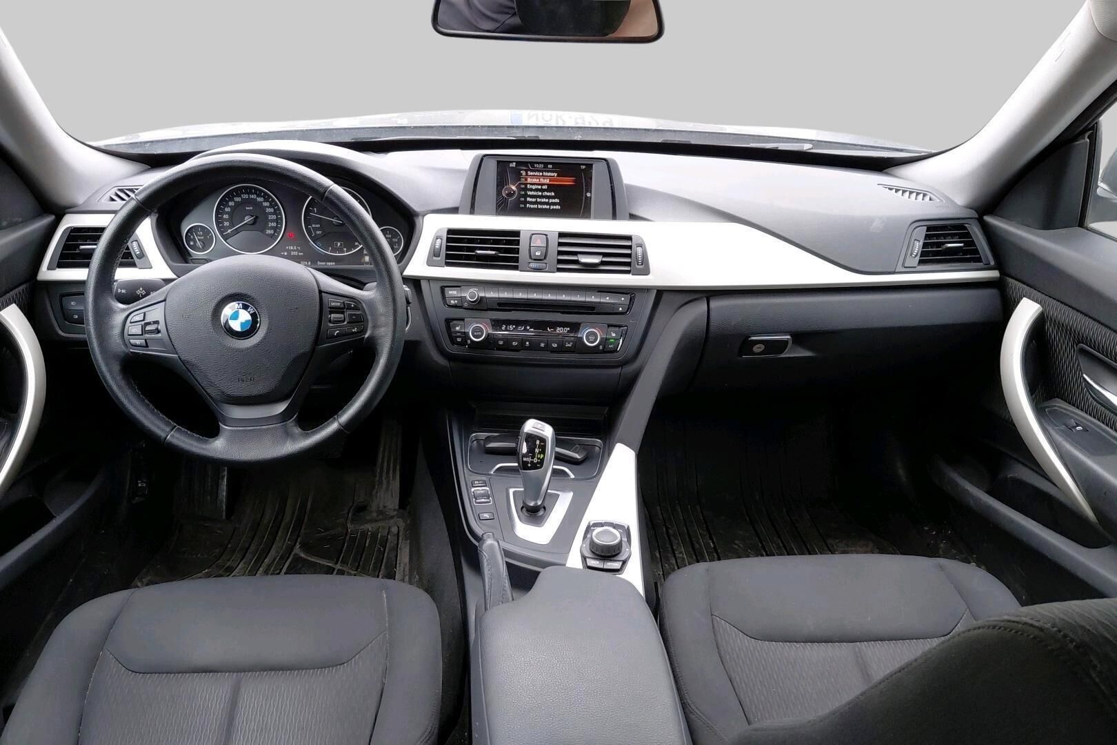 BMW 3-sarja iso kuva 2