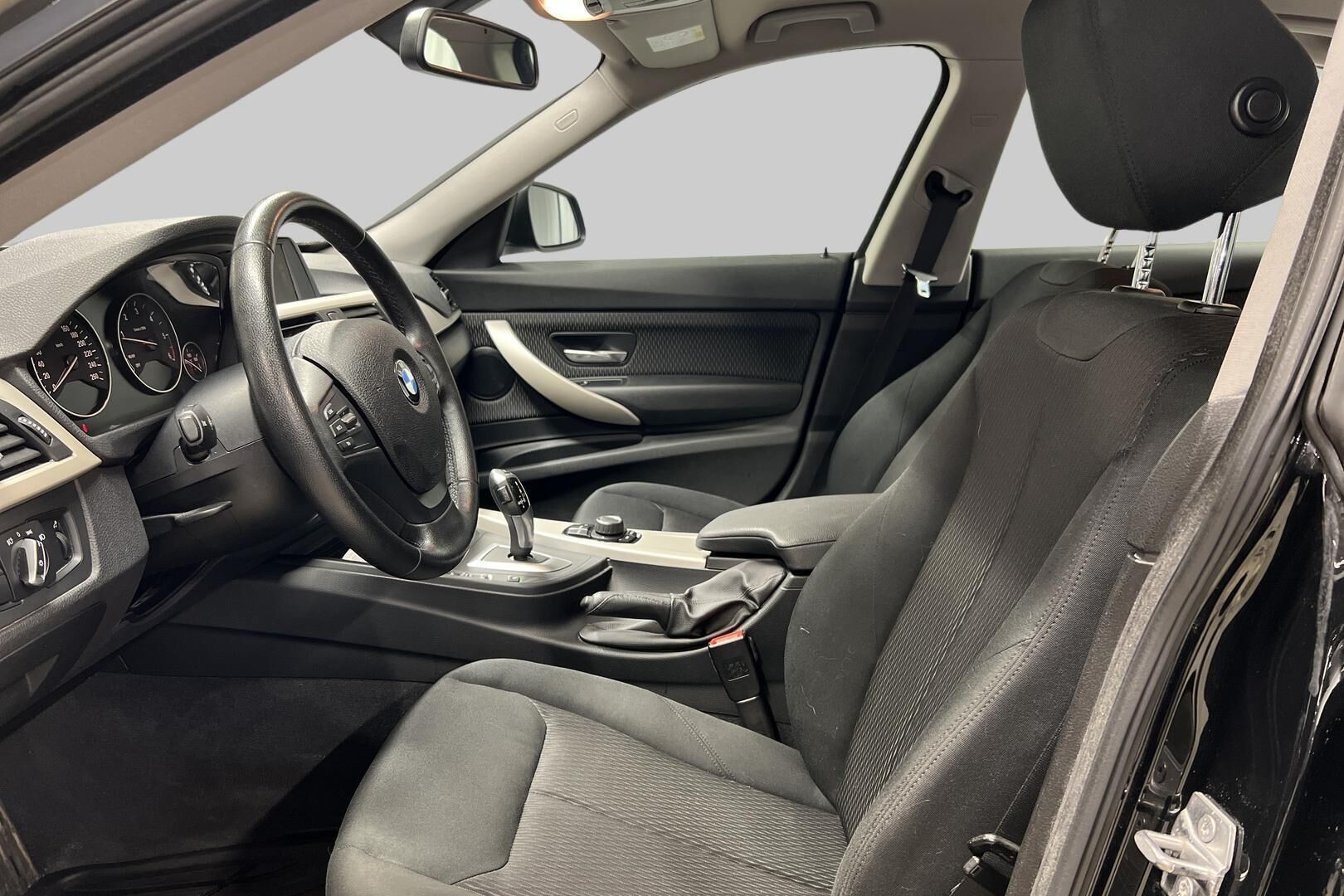 BMW 3-sarja iso kuva 9