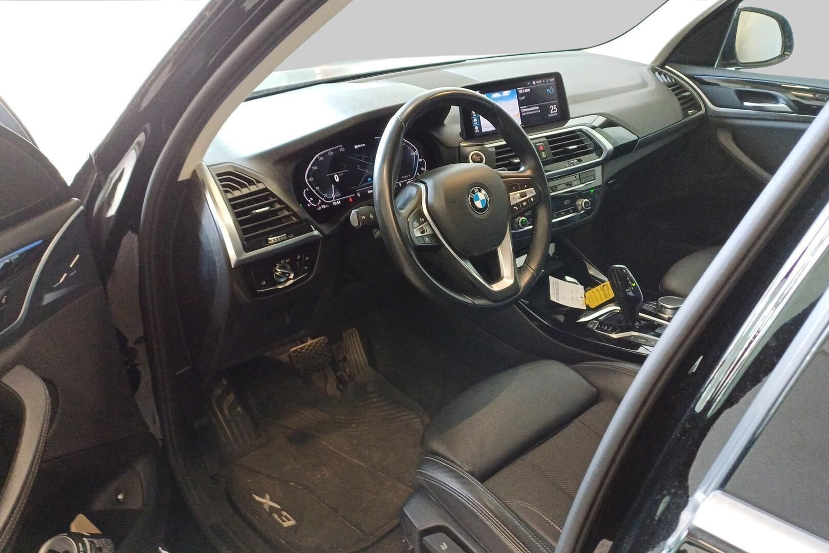 BMW X3 iso kuva 2