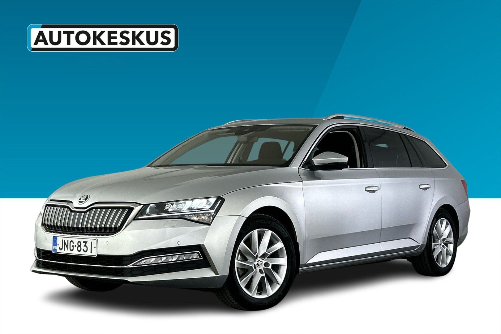 Skoda Superb iso kuva 0