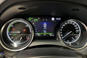 Toyota Camry esikatselu 22