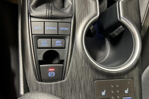 Toyota Camry esikatselu 11